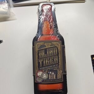 Blind Tiger Prohibition Poker Chip Set